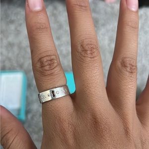 Tiffany and co discontinued key hole ring size 6